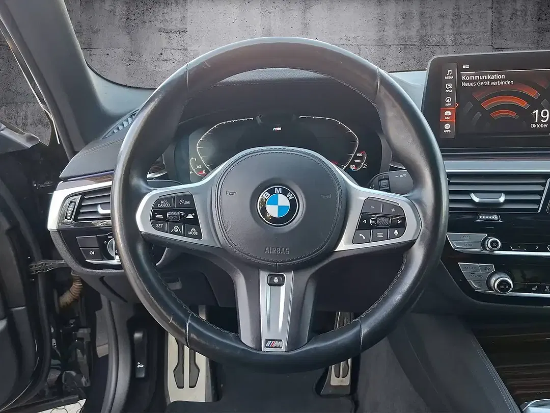BMW 520 - Thumbnail 12