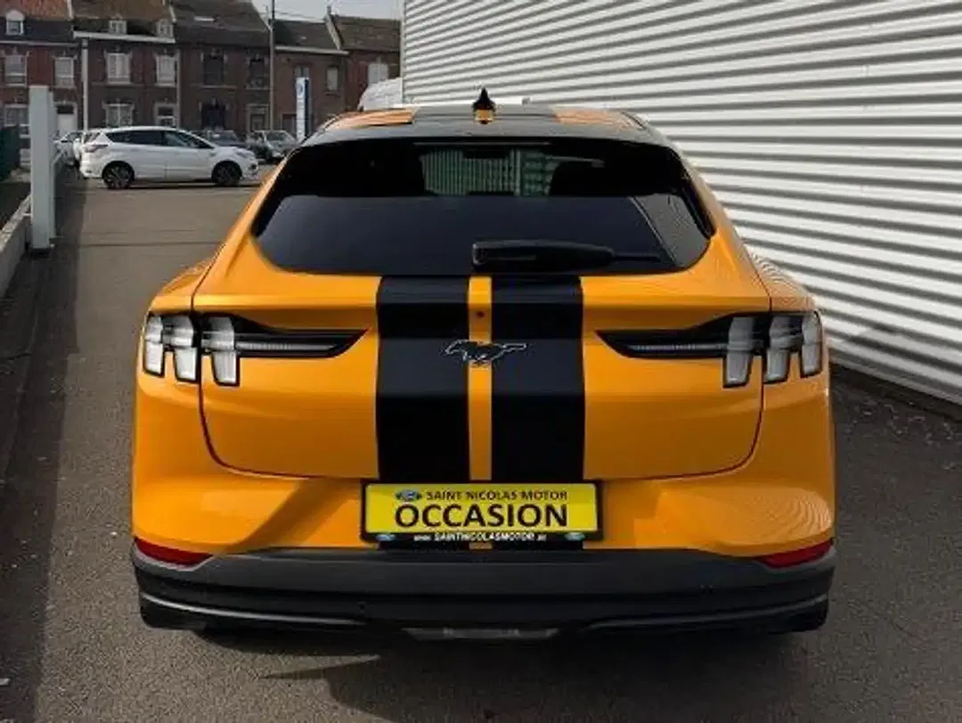 Ford Mustang Mach-E Standard Range 4x4 - Thumbnail 6