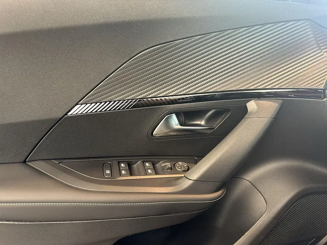 Peugeot 2008 145 Hybrid Allure - Thumbnail 10