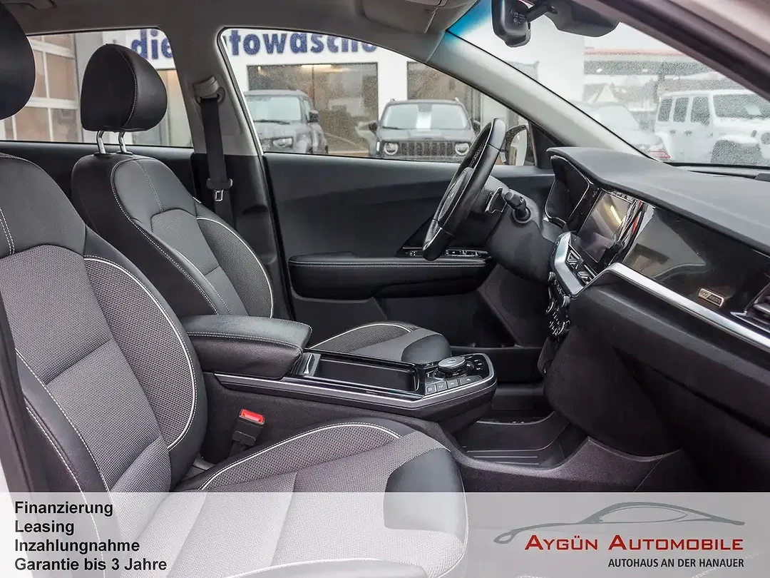 Kia Niro Vision - Thumbnail 11