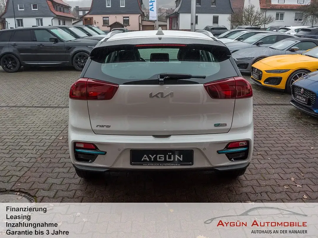 Kia Niro Vision - Thumbnail 5