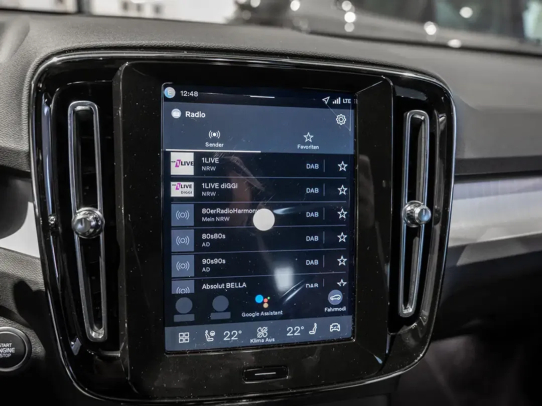 Volvo XC40 B3 Plus Black Edition - Thumbnail 10