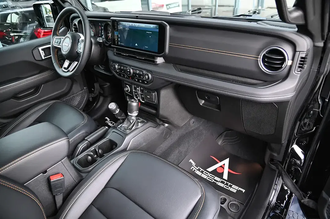 Jeep Wrangler 2.0 T-GDI Unlimited Sahara - foto 15