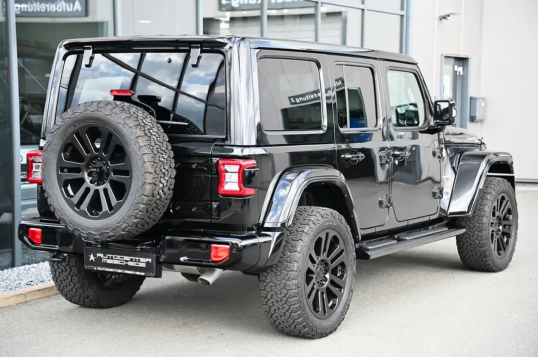 Jeep Wrangler 2.0 T-GDI Unlimited Sahara - Thumbnail 4