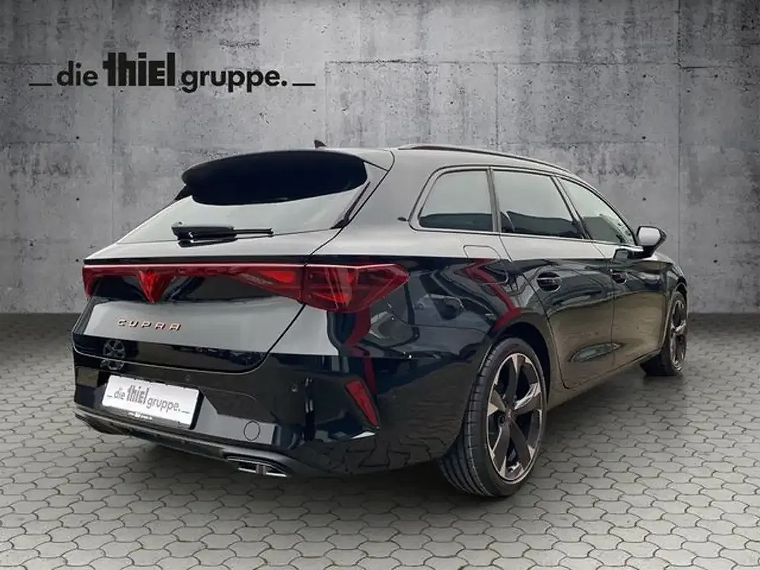CUPRA Leon 2.0 TSI DSG 4Drive Sportstourer - Thumbnail 3