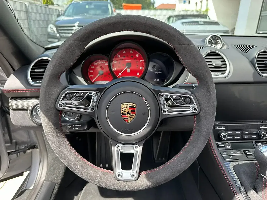 Porsche Boxster - Thumbnail 13