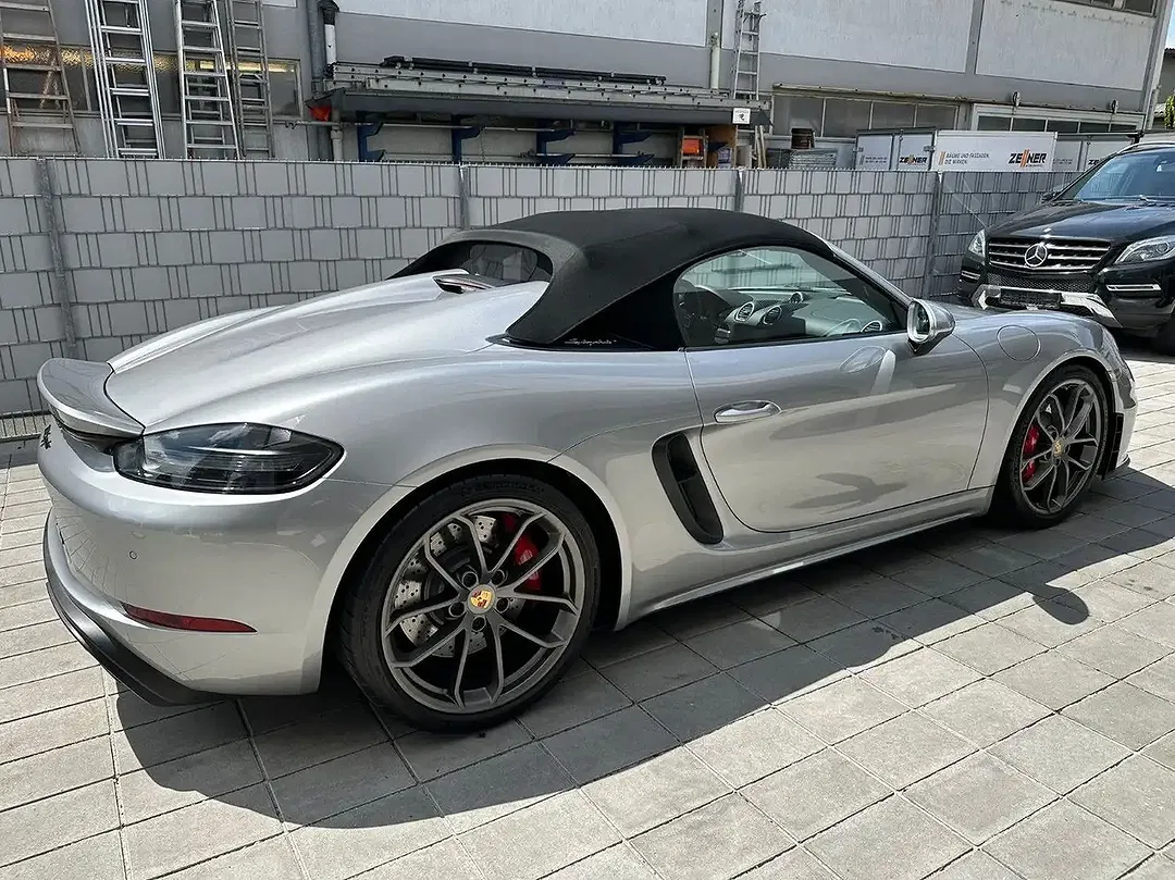 Porsche Boxster - Thumbnail 5