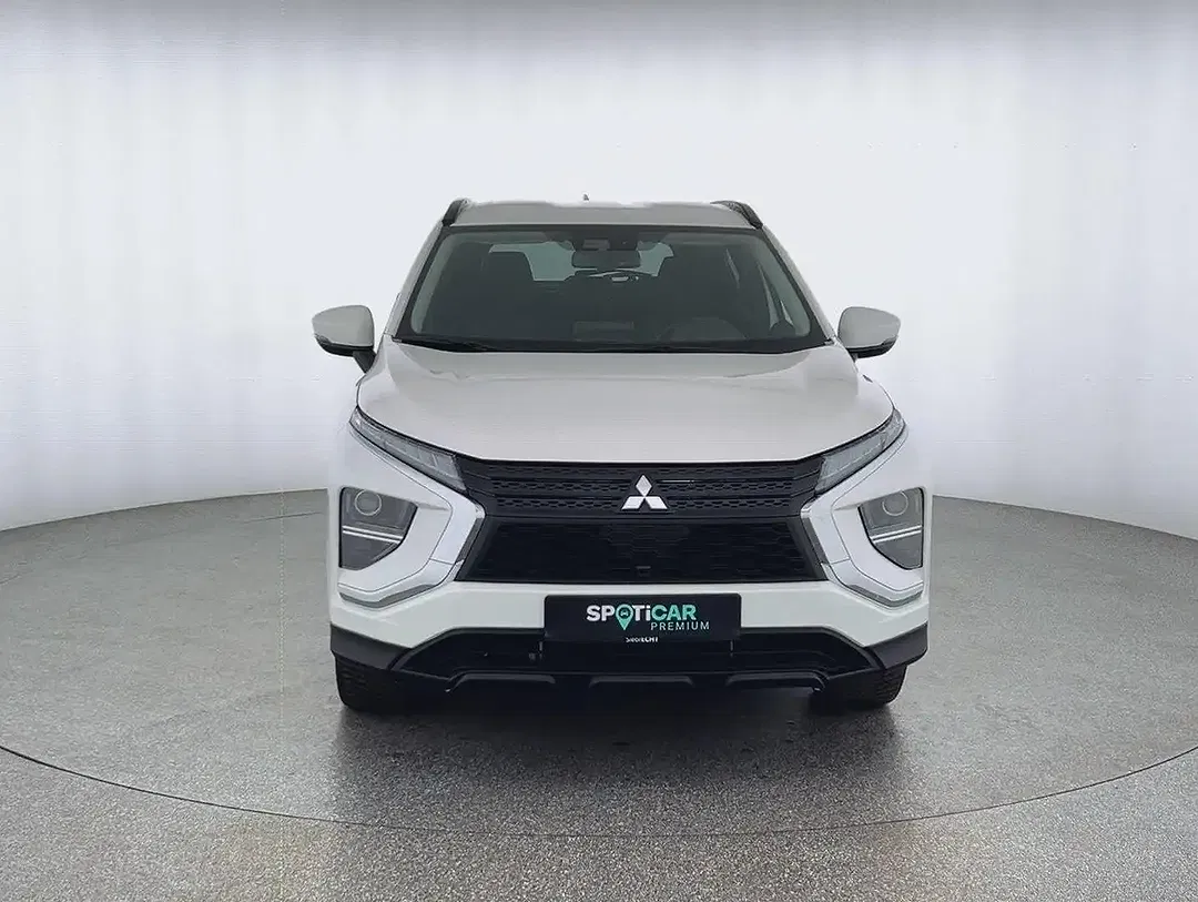 Mitsubishi Eclipse Cross 2.4 Hybrid 4WD Basis - foto 2