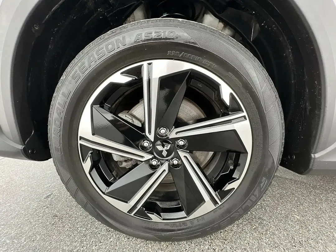 Mitsubishi Eclipse Cross 2.4 Hybrid 4WD Basis - Thumbnail 6