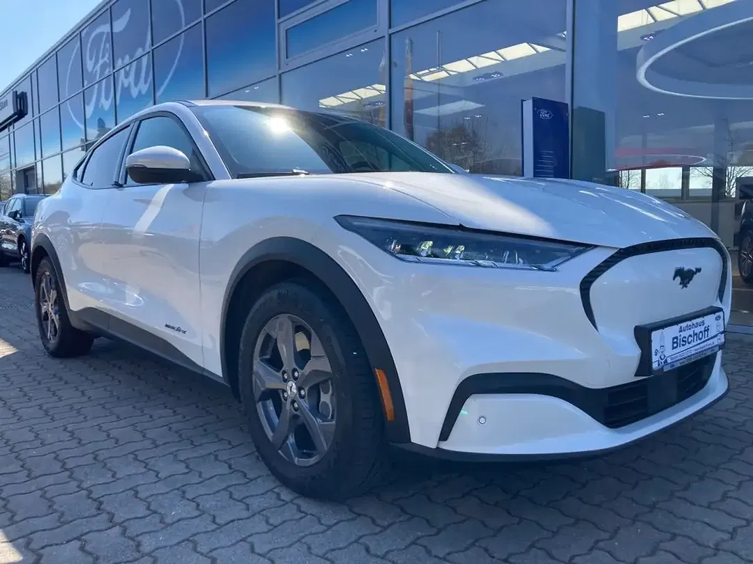 Ford Mustang Mach-E - foto 2