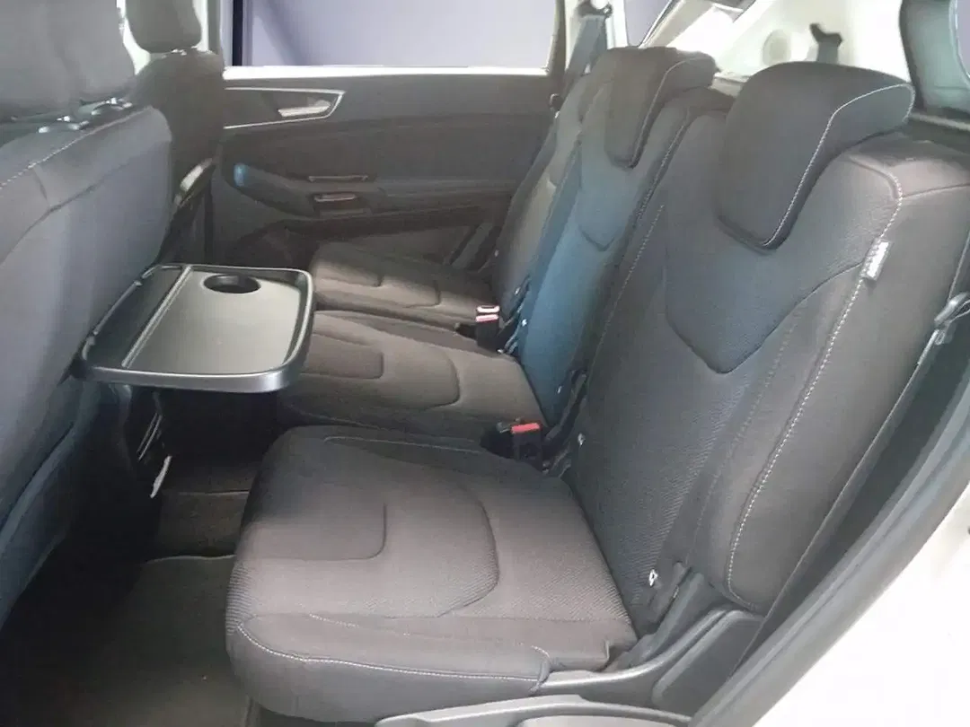 Ford S-Max 2.0 EcoBlue AUT Titanium - Thumbnail 9