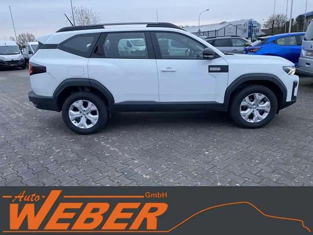 Dacia Bigster TCe Essential - Thumbnail 3