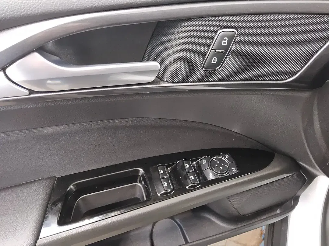 Ford Mondeo 2.0 EcoBoost Trend - Thumbnail 9