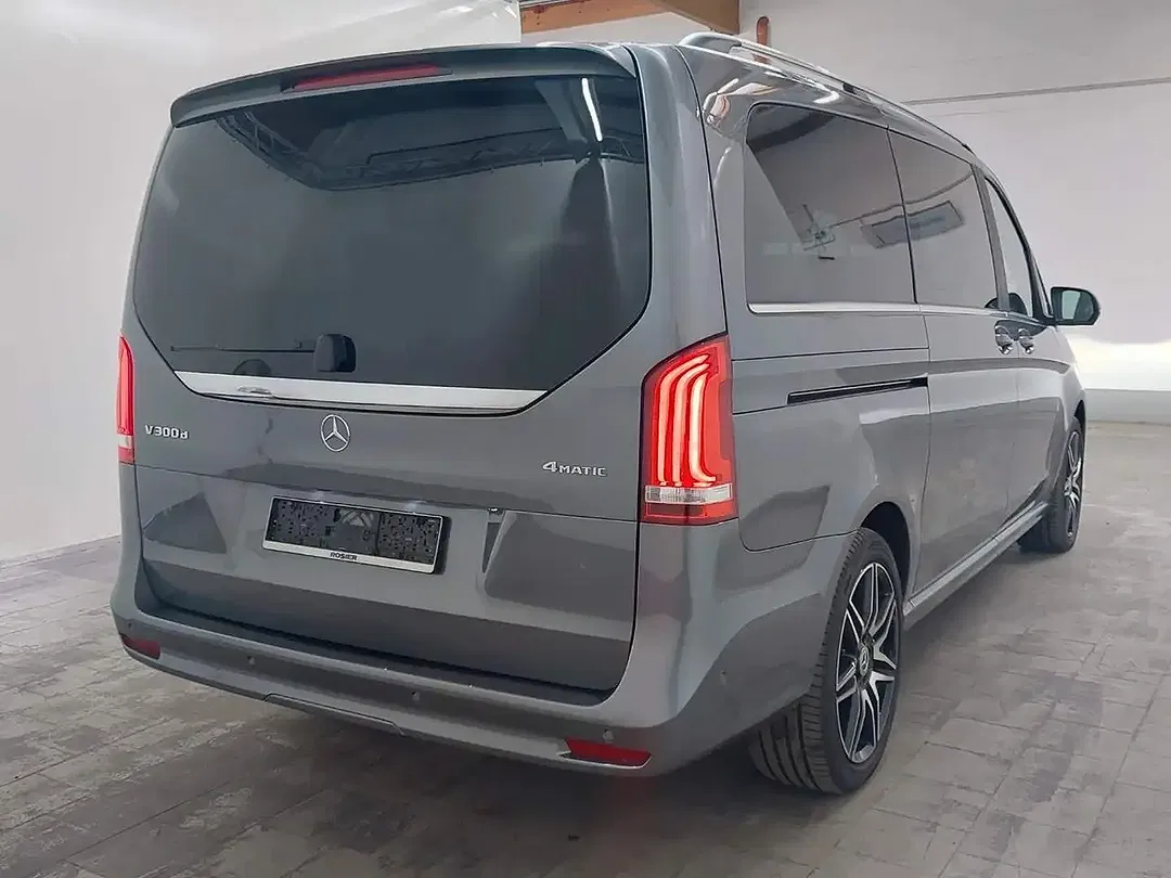 Mercedes-Benz V 300 4MATIC AMG AIRMATIC Exclusive - Thumbnail 4