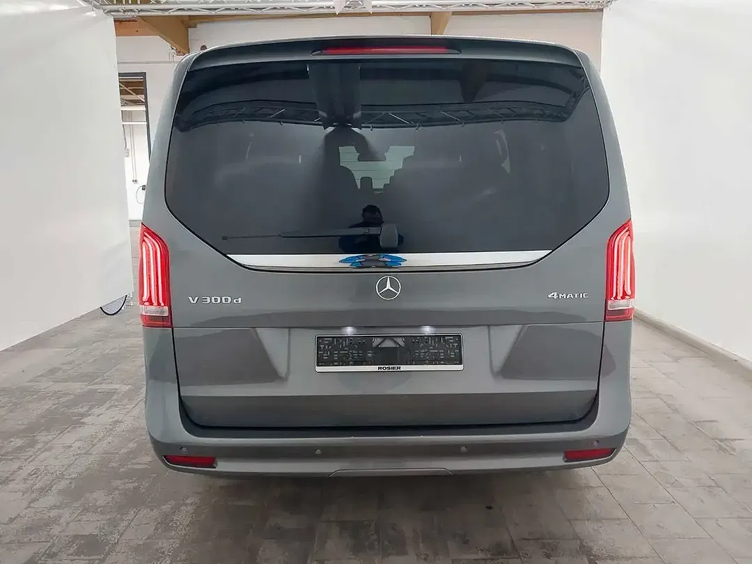 Mercedes-Benz V 300 4MATIC AMG AIRMATIC Exclusive - Thumbnail 9