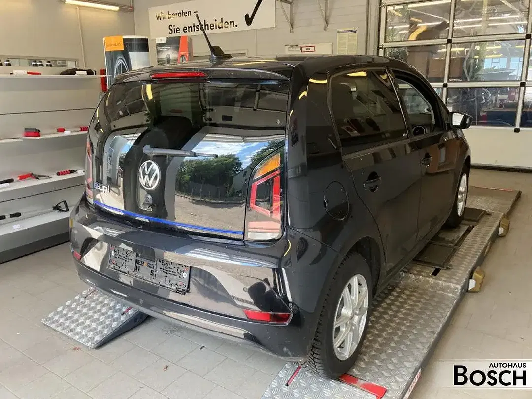 Volkswagen e-up! United - Thumbnail 5
