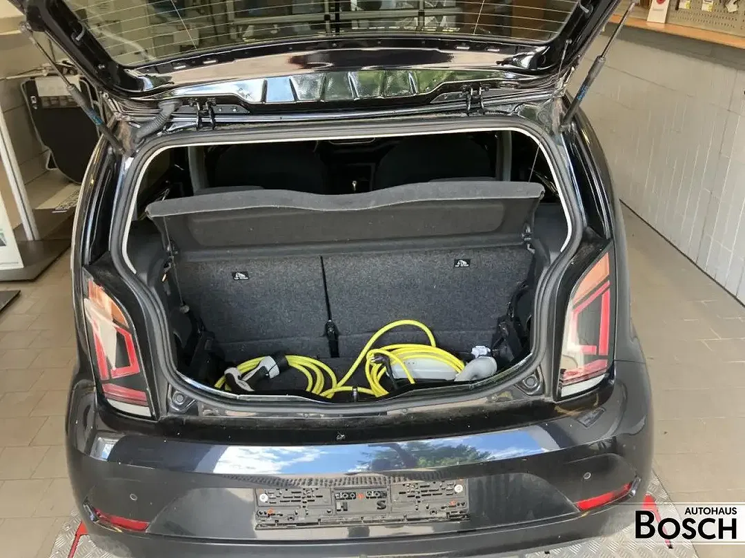 Volkswagen e-up! United - Thumbnail 6