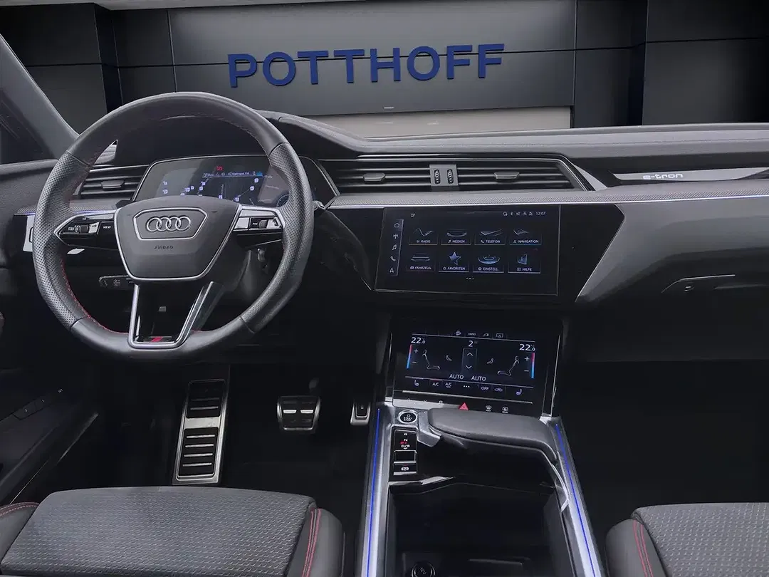 Audi Q8 55 e-tron S line - Thumbnail 14