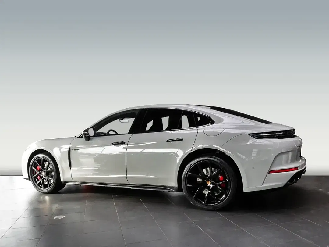 Porsche Panamera E-Hybrid - Thumbnail 2