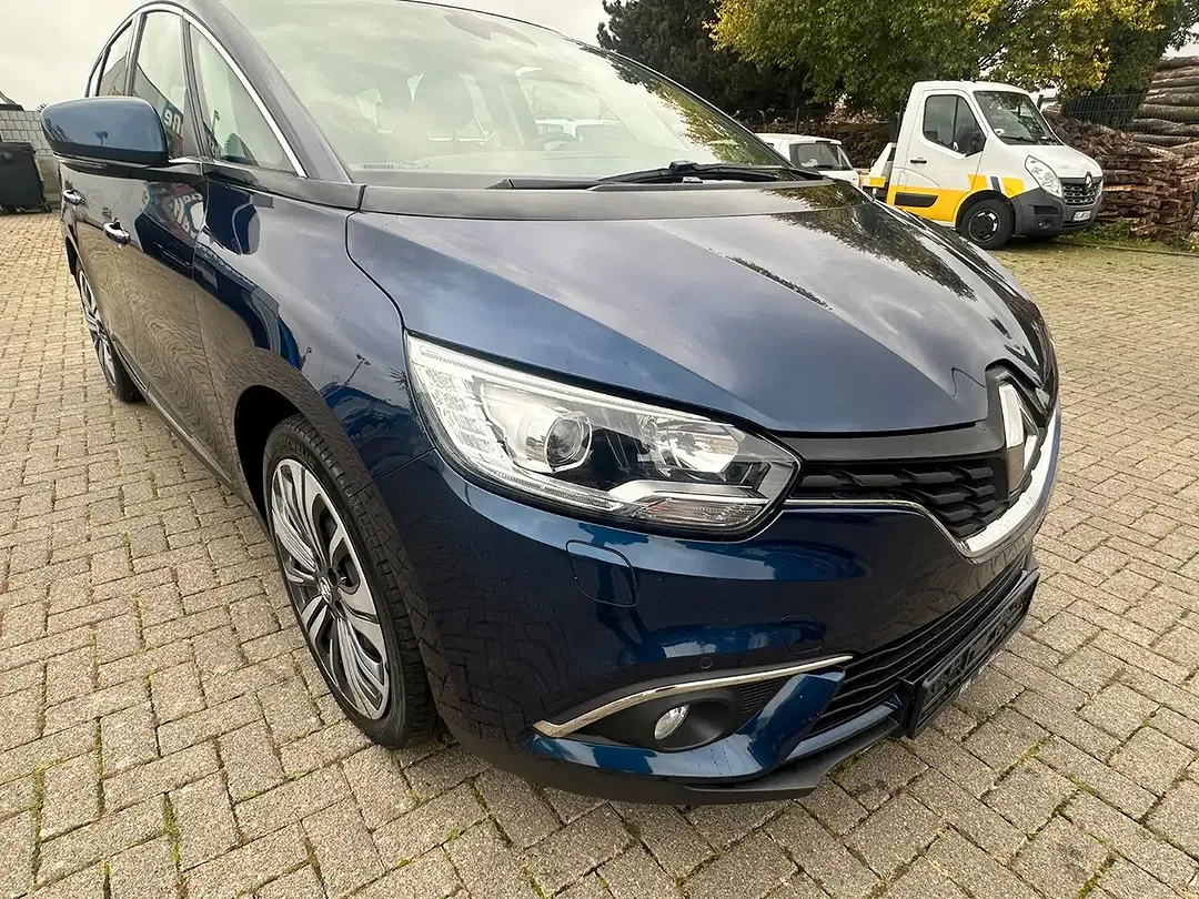 Renault Scenic - foto 2