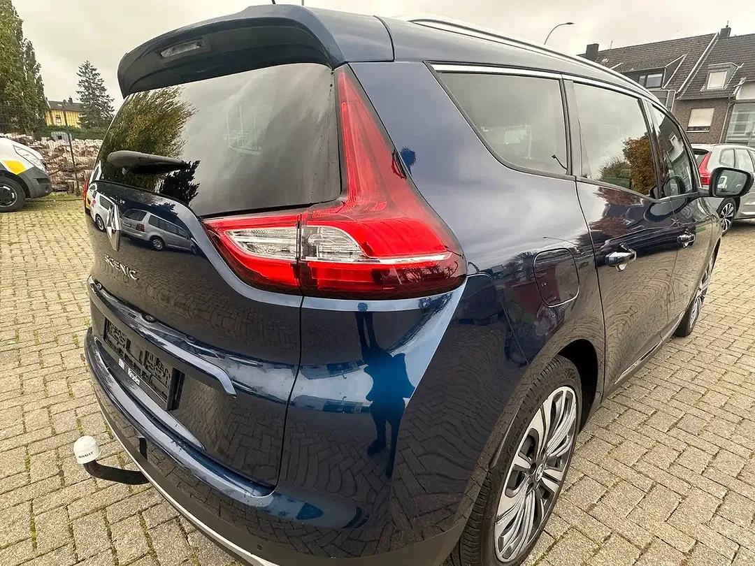 Renault Scenic - Thumbnail 5