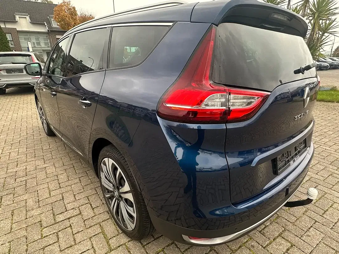 Renault Scenic - Thumbnail 7