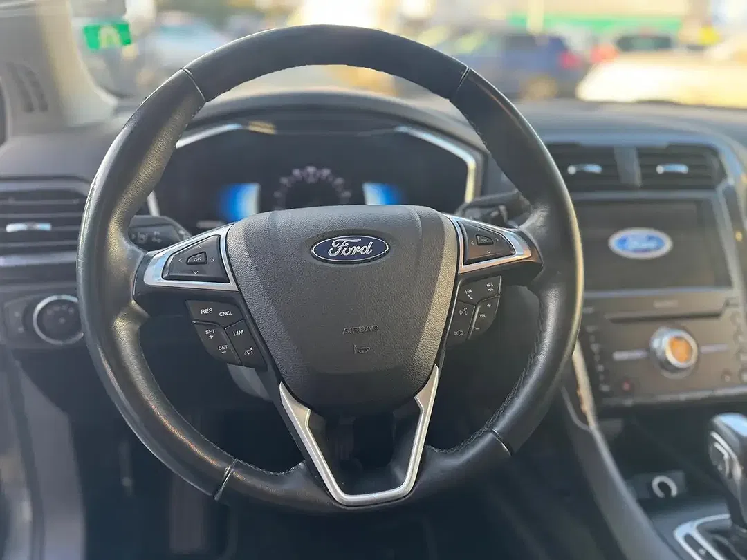 Ford Mondeo Hybrid AUT Titanium - Thumbnail 11