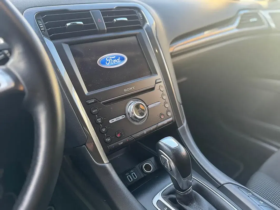 Ford Mondeo Hybrid AUT Titanium - Thumbnail 13