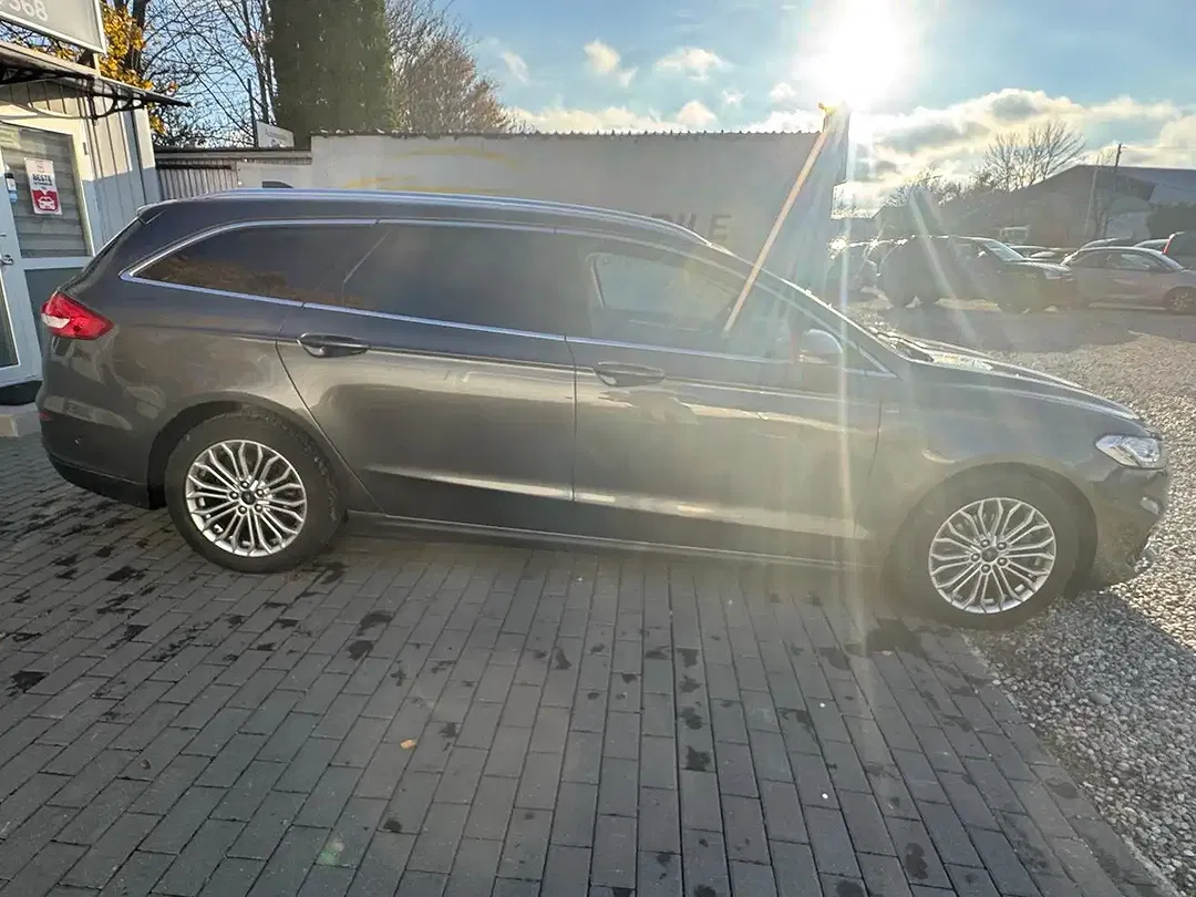 Ford Mondeo Hybrid AUT Titanium - Thumbnail 7