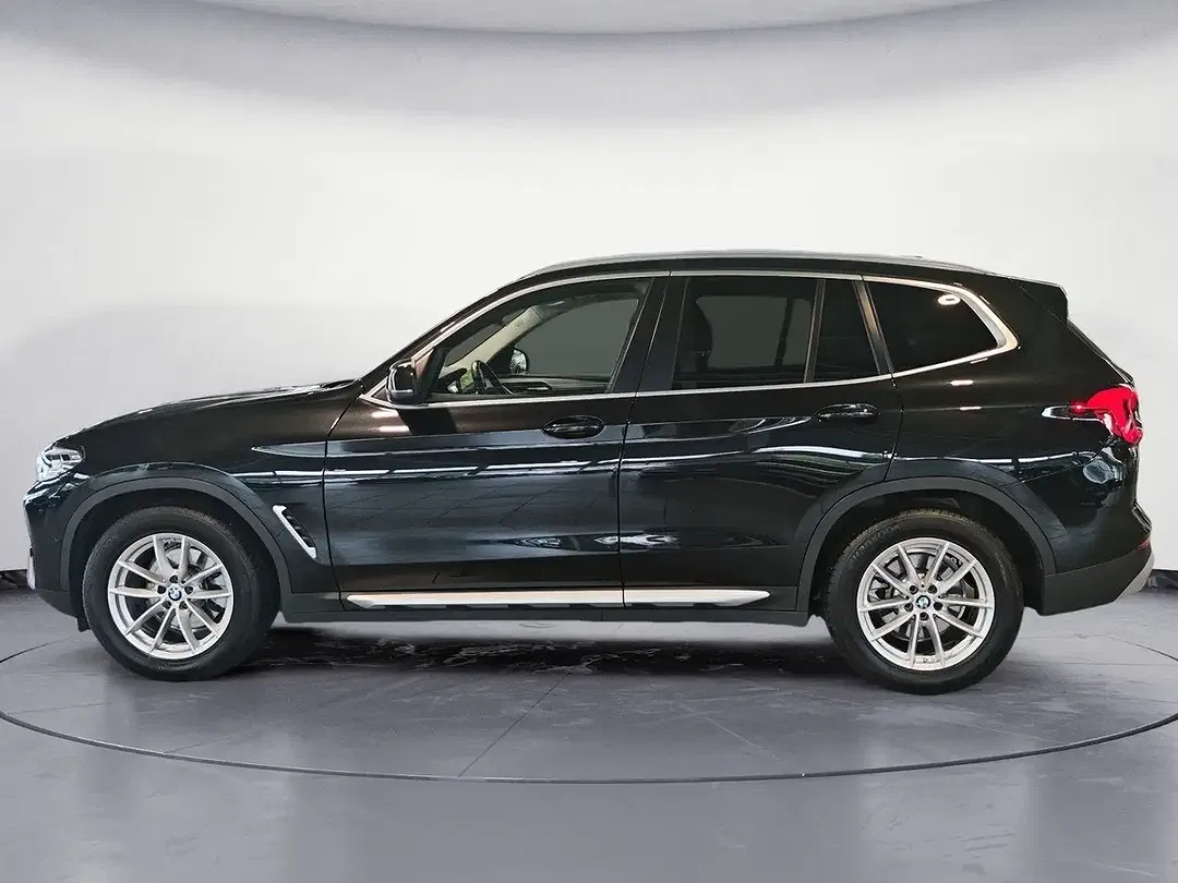 BMW X3 xDrive - Thumbnail 2