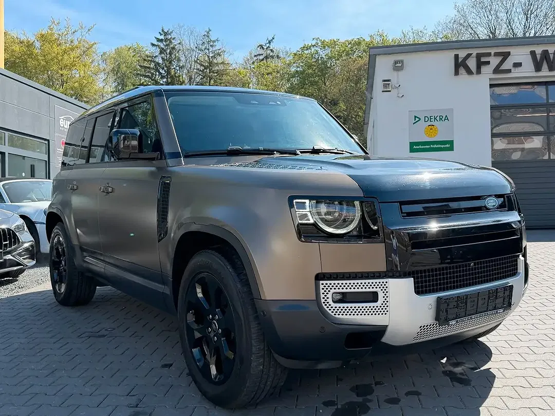 Land Rover Defender AUT 110 HSE - Thumbnail 5