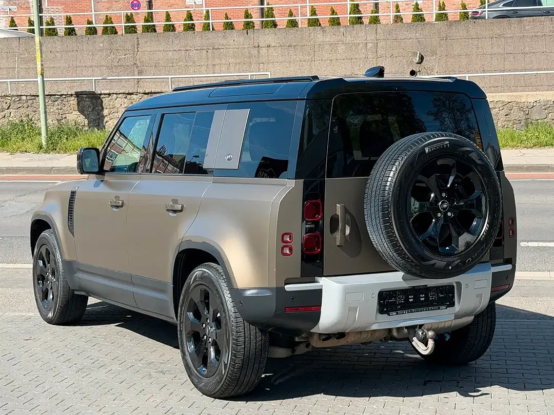 Land Rover Defender AUT 110 HSE - Thumbnail 9