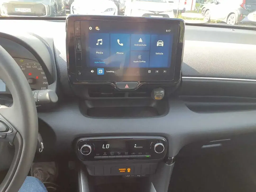 Toyota Yaris 1.5 Comfort - Thumbnail 8