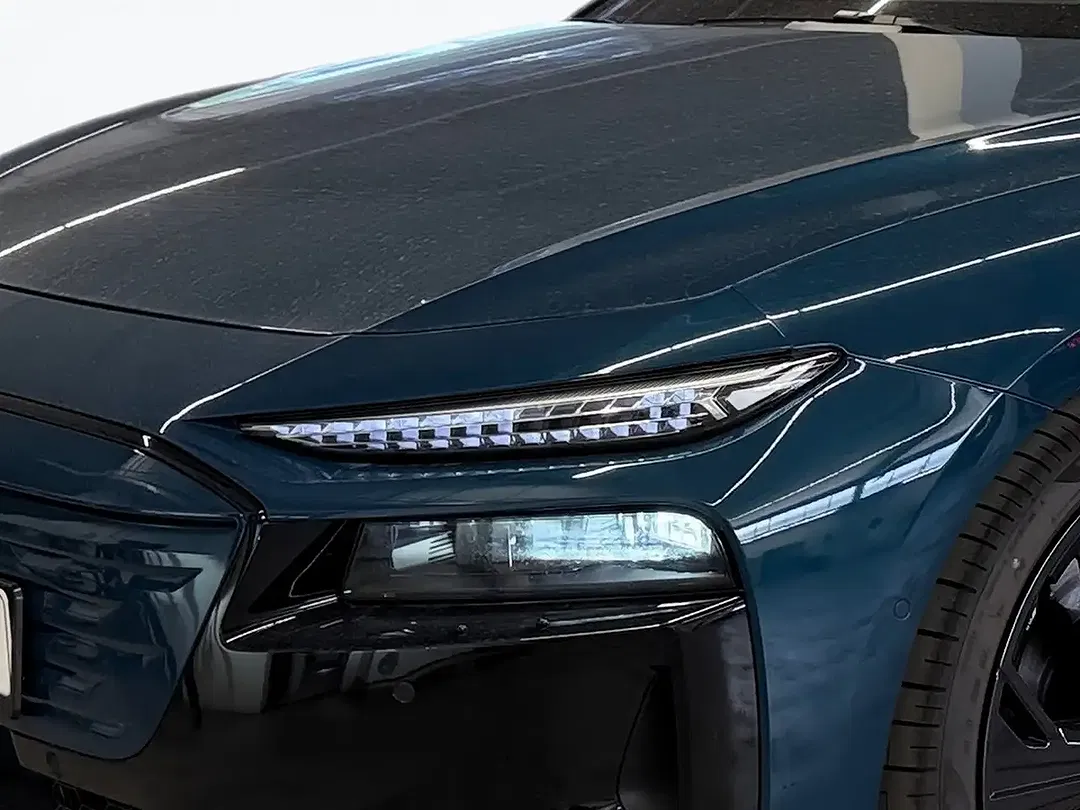 Audi A6 e-tron performance Avant - Thumbnail 5