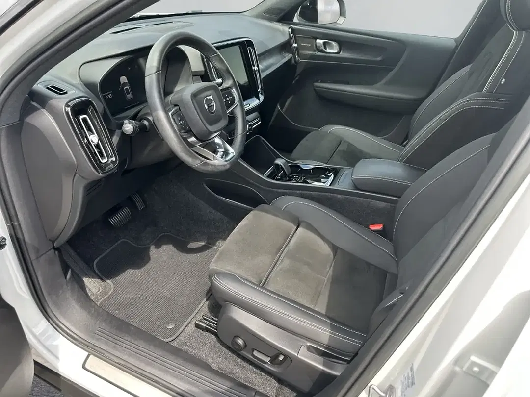 Volvo XC40 eAWD Recharge Ultimate - Thumbnail 9
