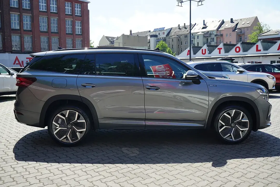 Skoda Kodiaq 1.5 TSI DSG Sportline - Thumbnail 6