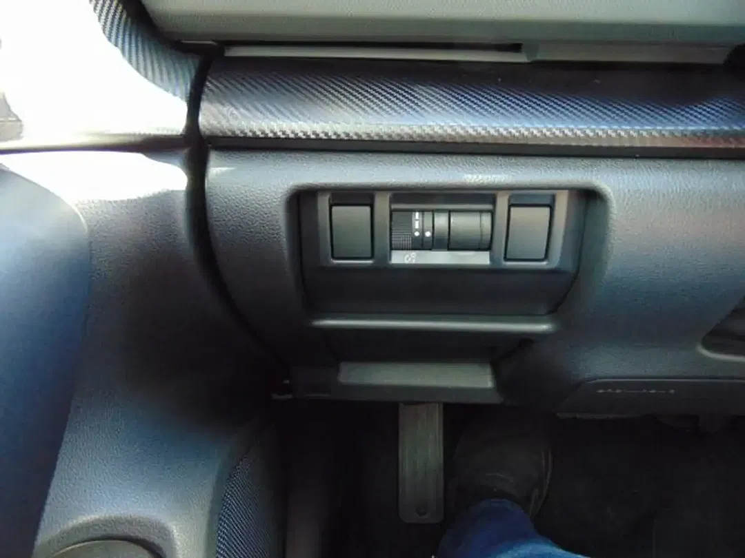 Subaru Crosstrek 2.0 e-Boxer Platinum - Thumbnail 10