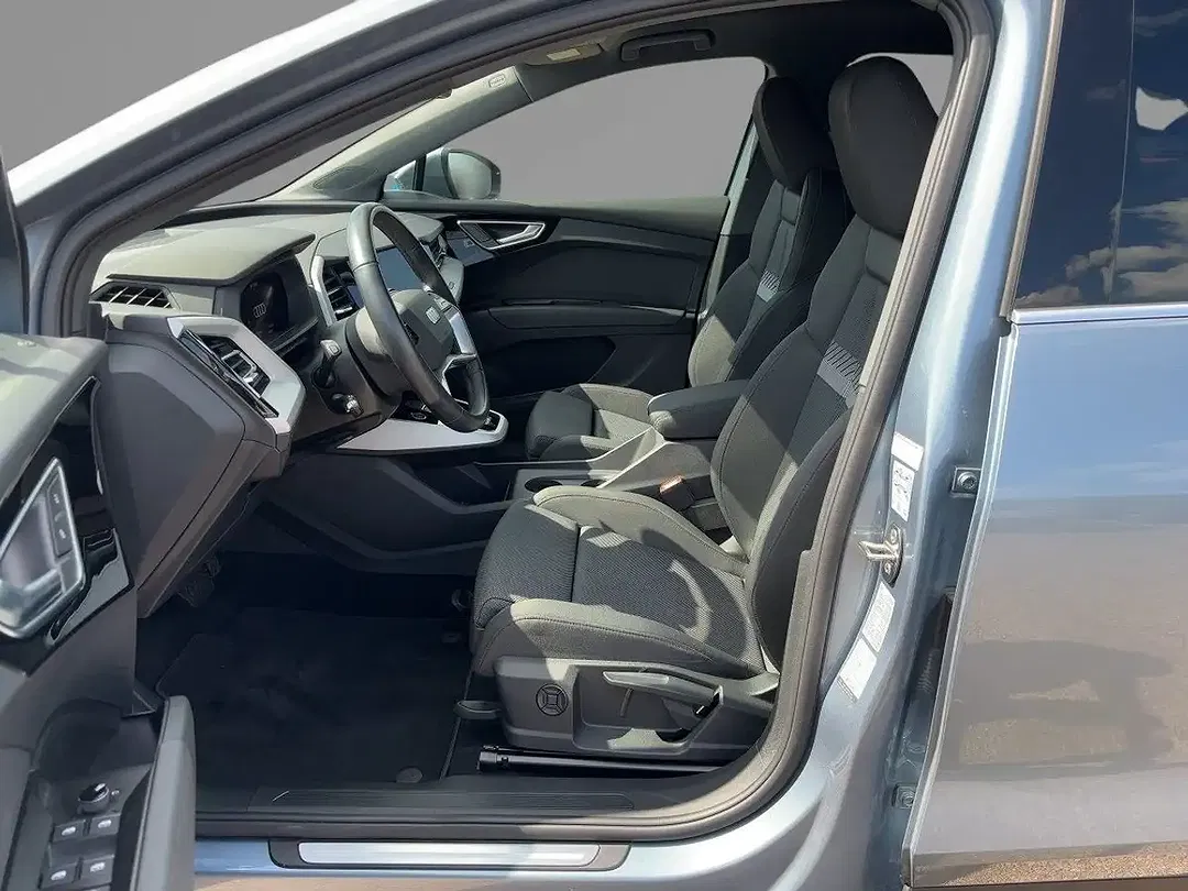 Audi Q4 e-tron 40 - Thumbnail 10