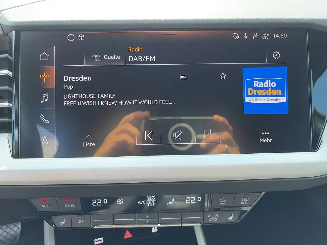 Audi Q4 e-tron 40 - Thumbnail 7
