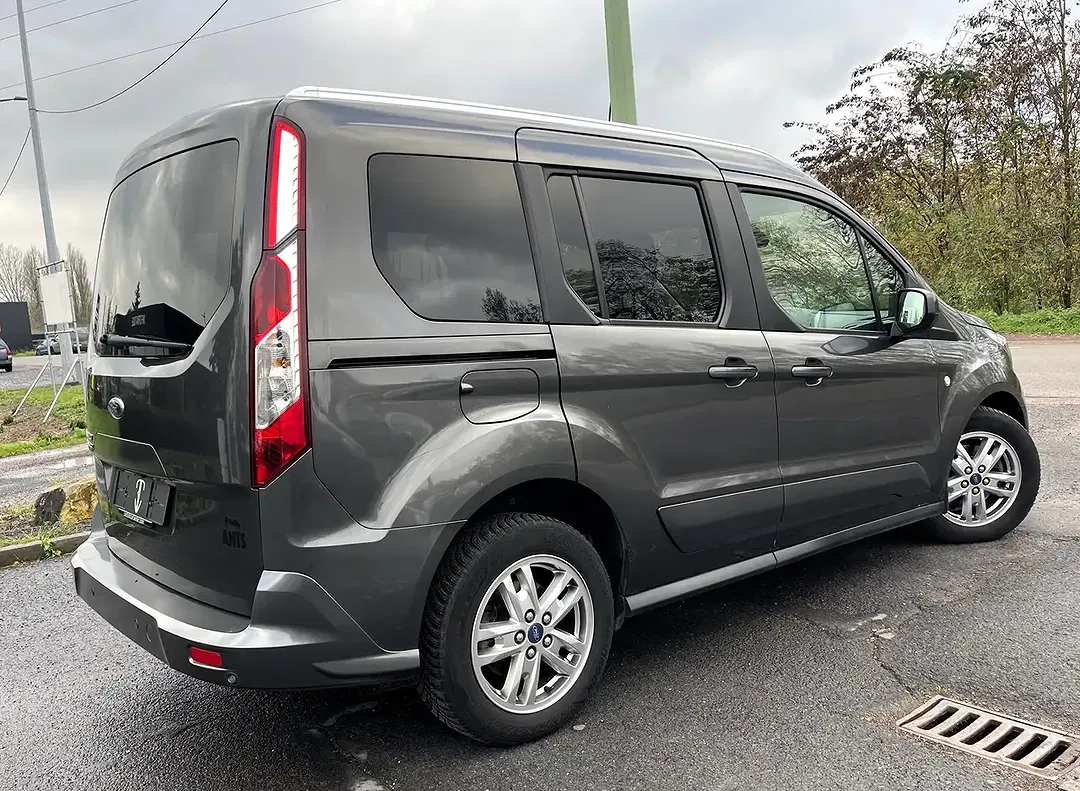 Ford Tourneo Connect 1.5 TDCi Trend - Thumbnail 9