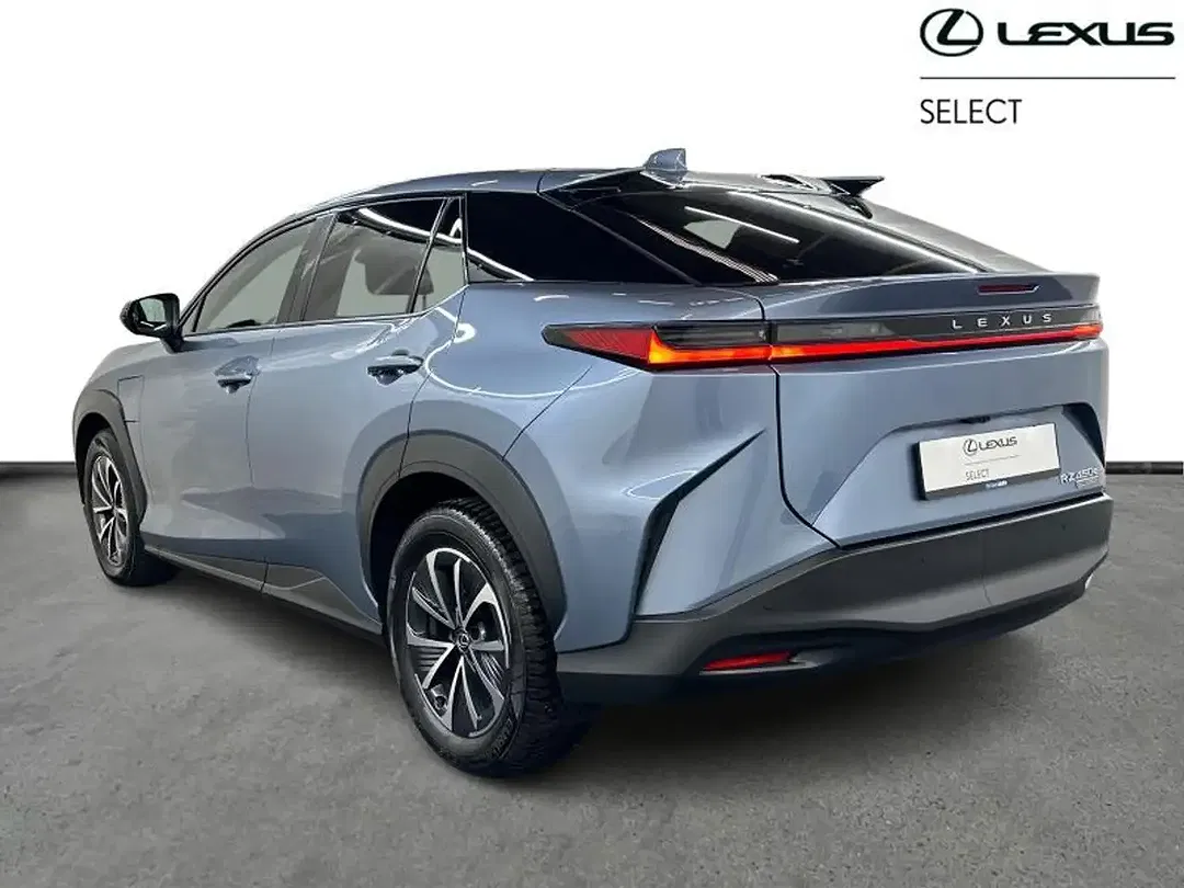 Lexus RZ Executive - Thumbnail 3