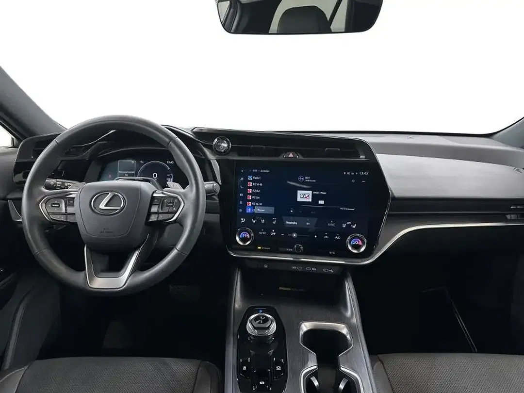 Lexus RZ Executive - Thumbnail 9