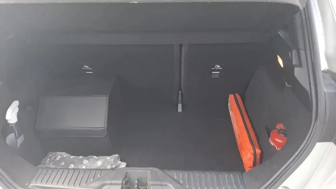 Kia Stonic 1.2 - Thumbnail 11