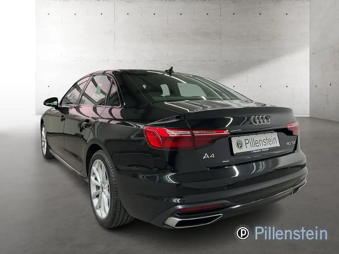 Audi A4 advanced - Thumbnail 3