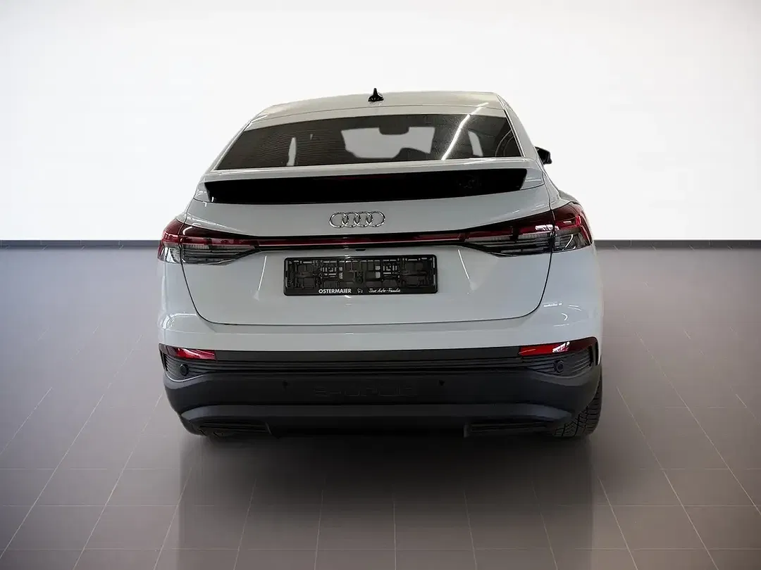 Audi Q4 e-tron 45 Matrix LED Sportback - Thumbnail 4