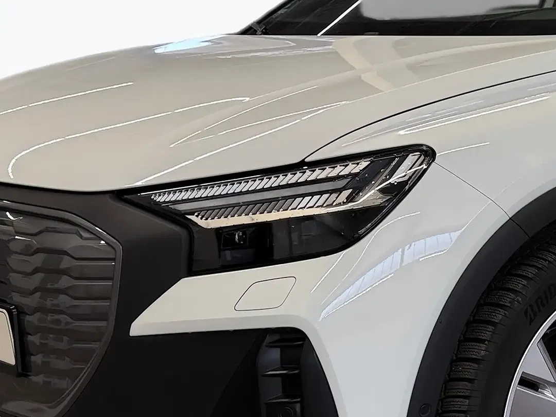 Audi Q4 e-tron 45 Matrix LED Sportback - Thumbnail 5