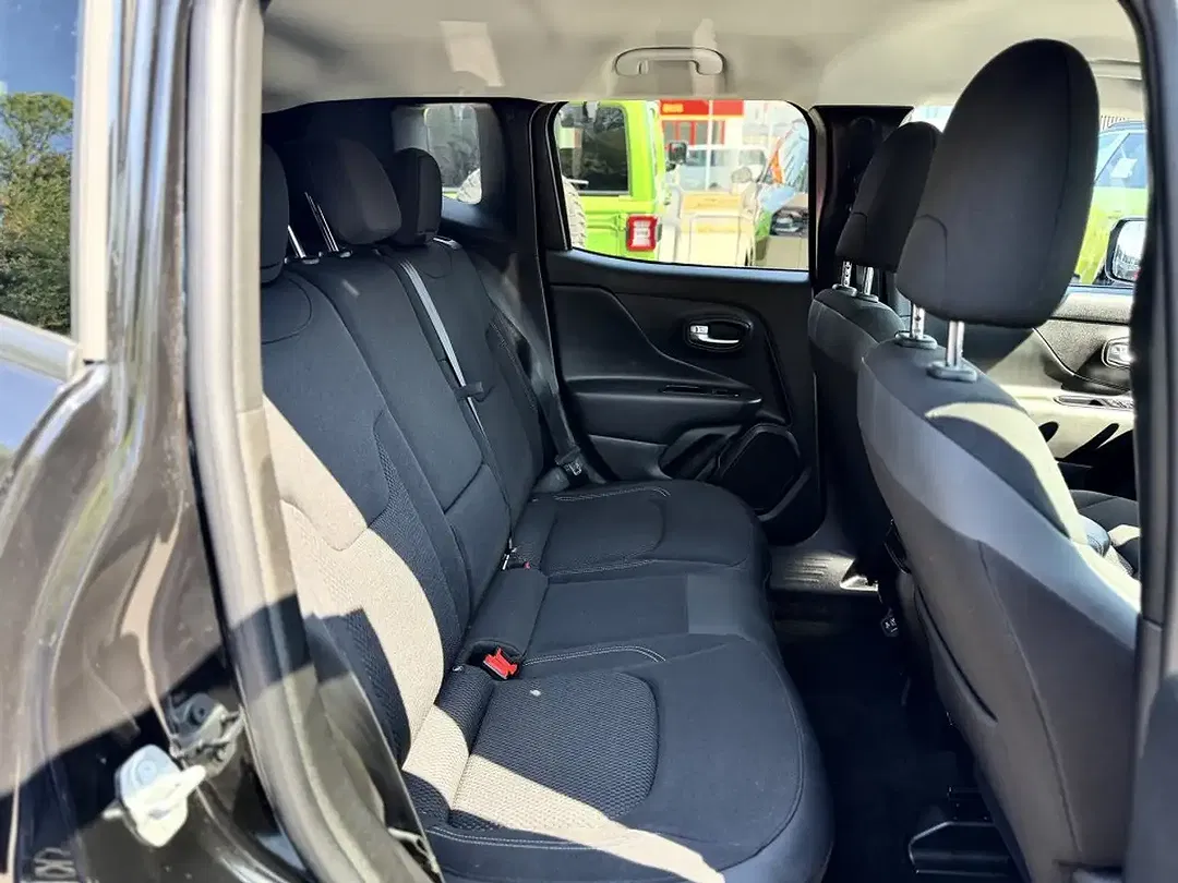 Jeep Renegade 1.3 PHEV 4xe Limited - Thumbnail 9
