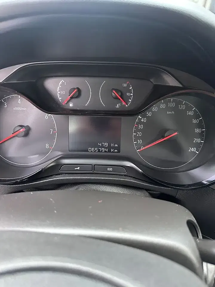 Opel Crossland X - Thumbnail 8