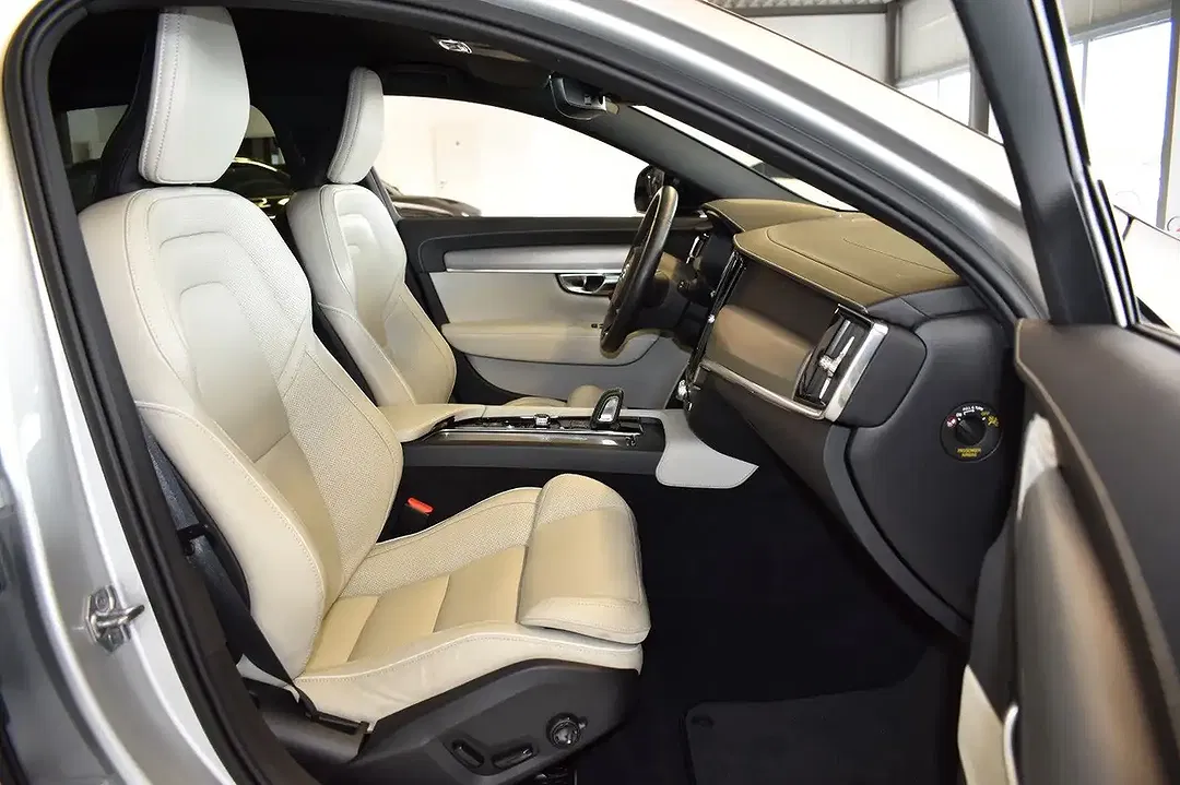 Volvo V90 AUT R-Design - Thumbnail 10