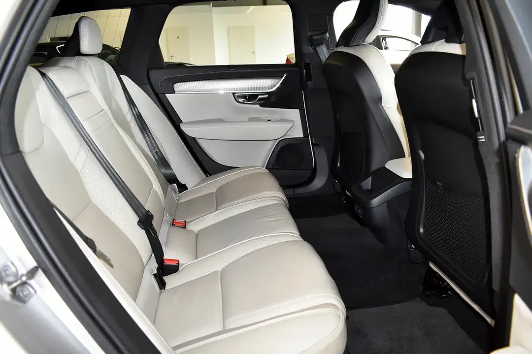 Volvo V90 AUT R-Design - Thumbnail 13